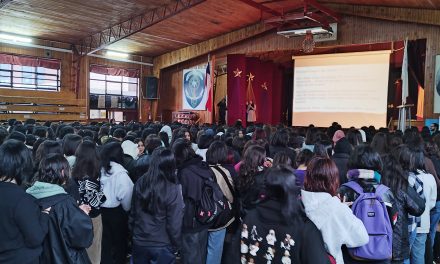 Celebración del Día de la Estudiante en el Colegio San José: Un día lleno de alegría y reconocimiento.